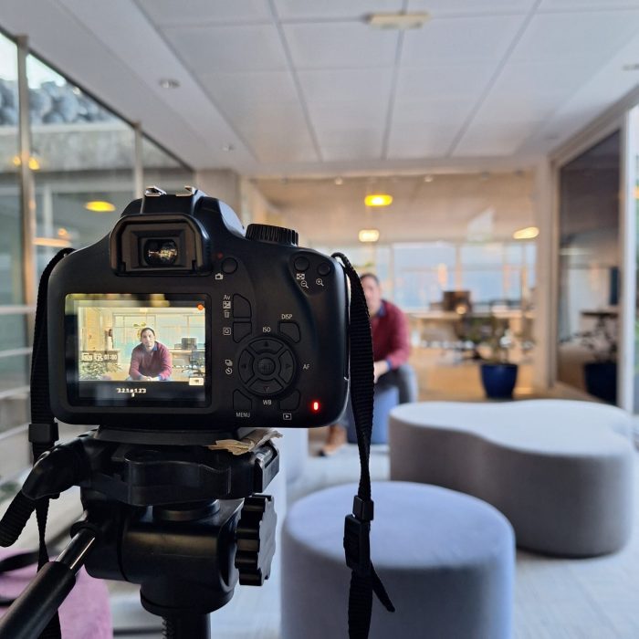 Registro de entrevistas dentro de la oficina